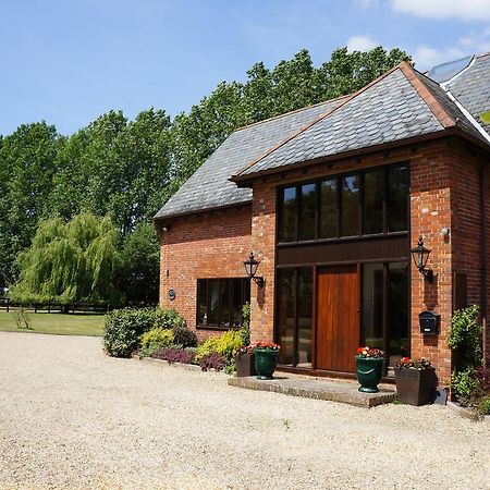 The Olde Barn Bed & Breakfast Lymington Eksteriør bilde