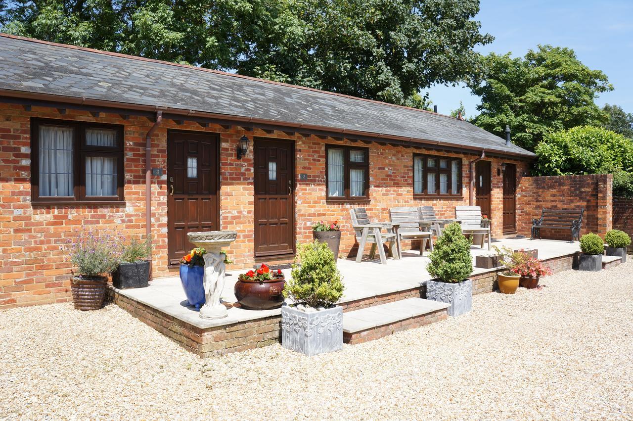 The Olde Barn Bed & Breakfast Lymington Eksteriør bilde
