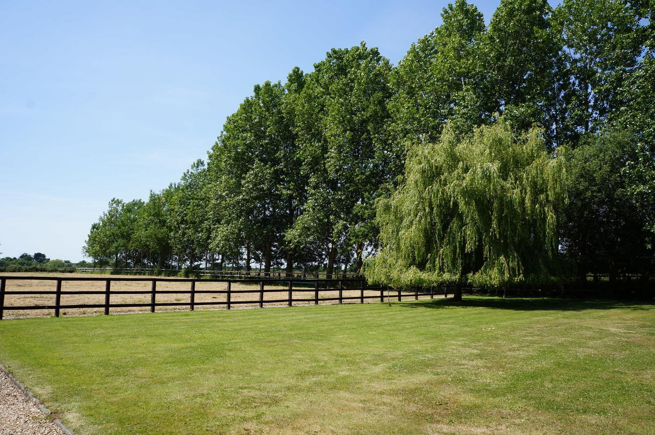 The Olde Barn Bed & Breakfast Lymington Eksteriør bilde
