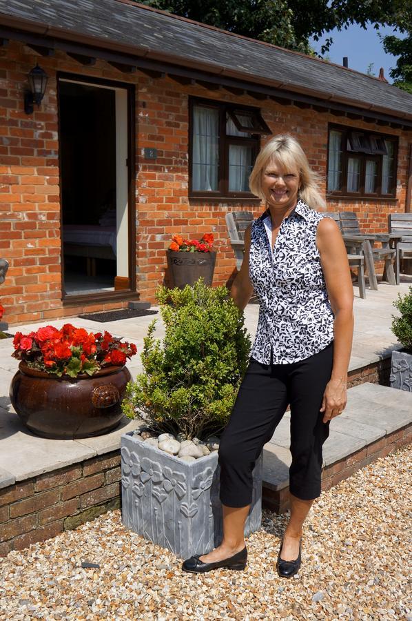The Olde Barn Bed & Breakfast Lymington Eksteriør bilde