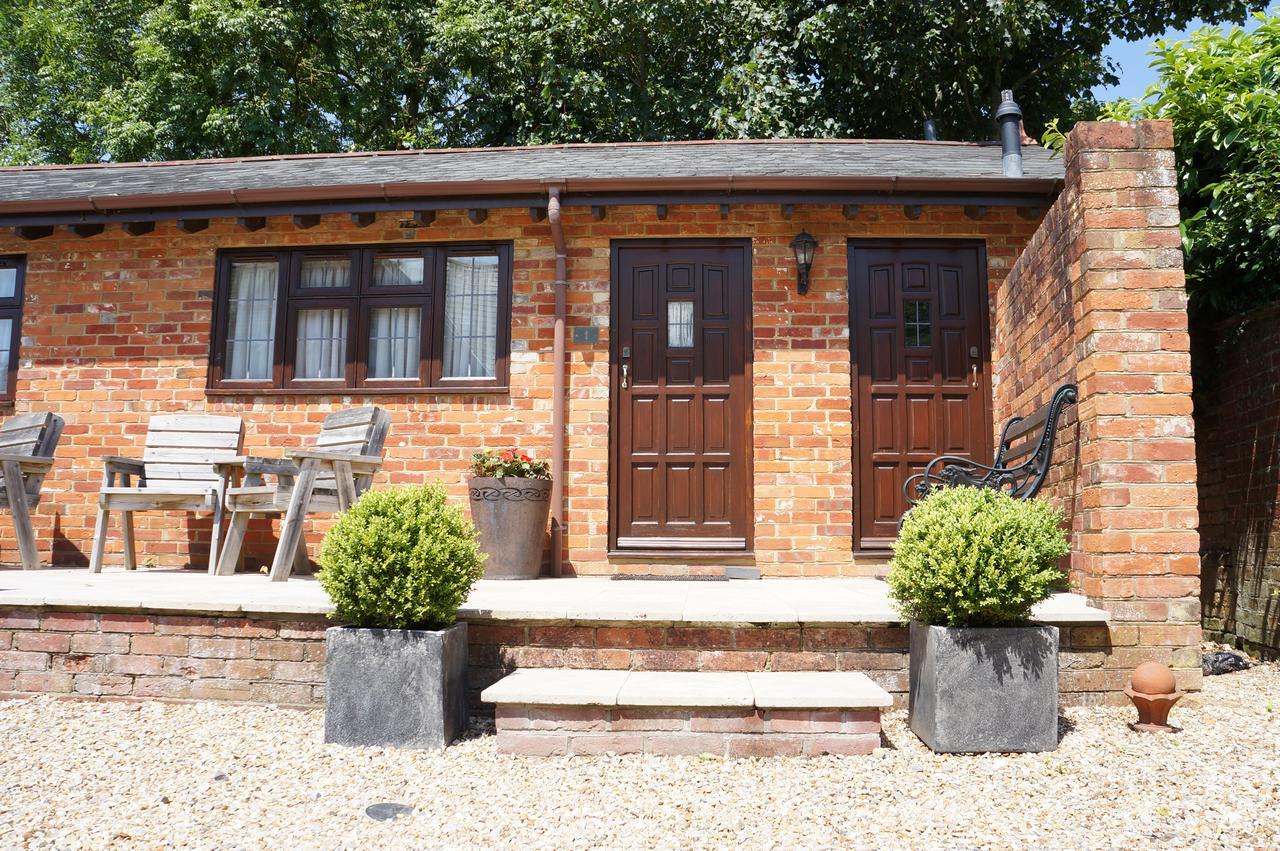 The Olde Barn Bed & Breakfast Lymington Eksteriør bilde
